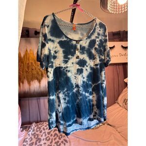 Fiersi scoop neck button up tie dye blue rayon super soft  T-Shirt tee xl